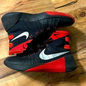 Nike Basketball Shoes | Men Size 8 | Black/Red